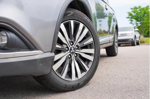 2019 Mitsubishi Outlander SEL