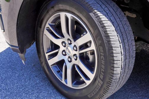 Dark Matter Metallic 2022 Ford Expedition Max XLT