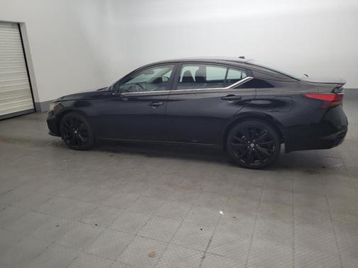 2022 Nissan Altima SR FWD