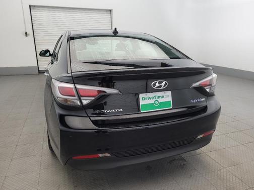 2016 Hyundai SONATA Hybrid SE