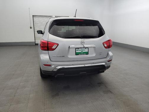 2018 Nissan Pathfinder SL