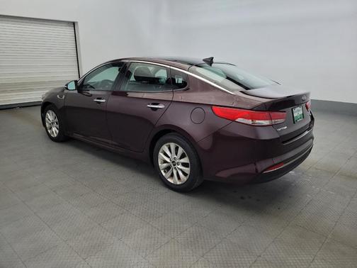 Sangria 2018 Kia Optima EX