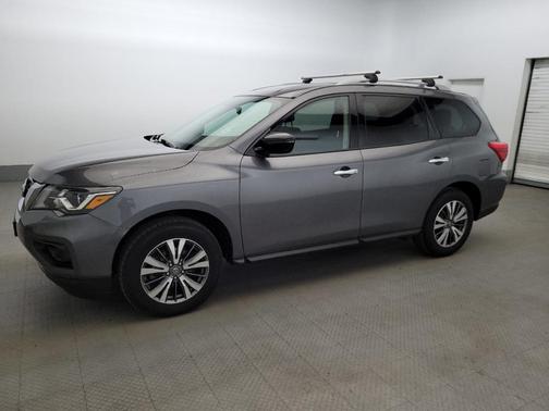 Gun Metallic 2019 Nissan Pathfinder S
