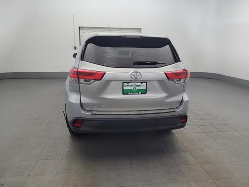2018 Toyota Highlander LE