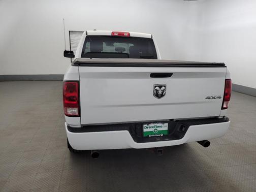 Bright White Clearcoat 2019 RAM 1500 Express