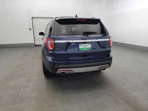 Blue Jeans Metallic 2016 Ford Explorer XLT