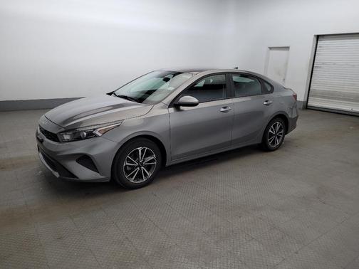 Gray 2023 Kia Forte LXS