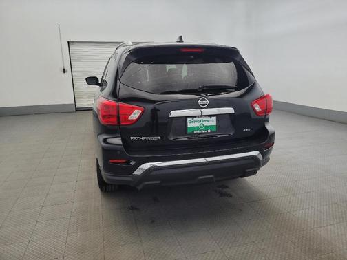 2019 Nissan Pathfinder S