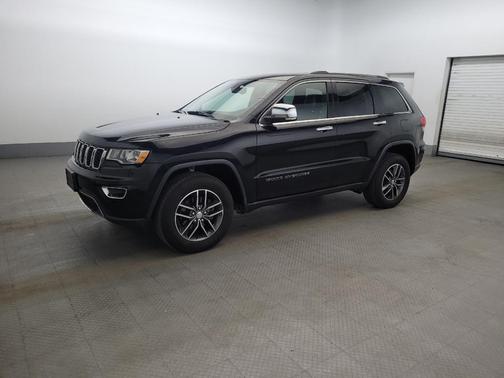 Diamond Black Crystal Pearlcoat 2017 Jeep Grand Cherokee Limited