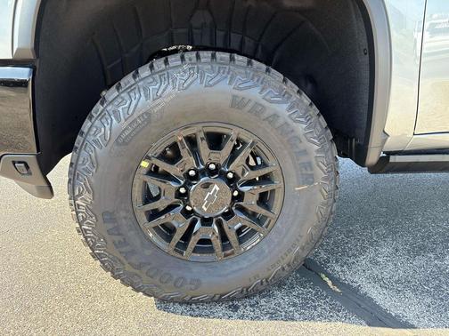 2026 Chevrolet Silverado 2500 ZR2