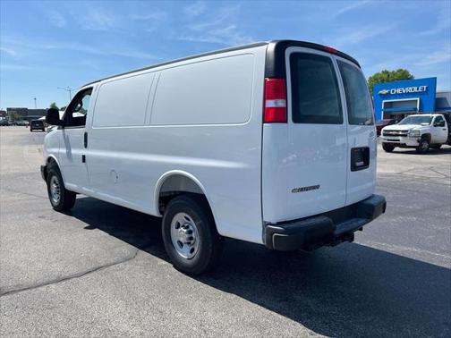 2025 Chevrolet Express 2500 RWD 2500 Regular Wheelbase WT