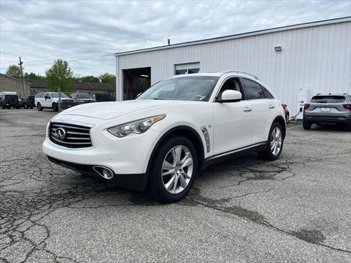2015 INFINITI QX70 Base