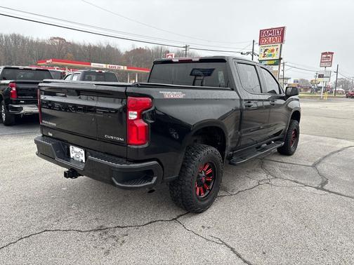 2022 Chevrolet Silverado 1500 Custom Trail Boss