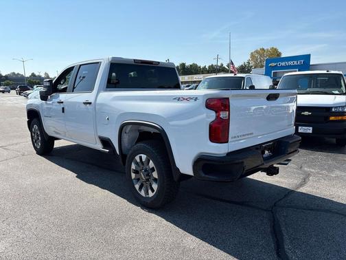 2026 Chevrolet Silverado 2500 Custom