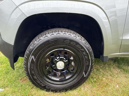 2023 Chevrolet Colorado WT