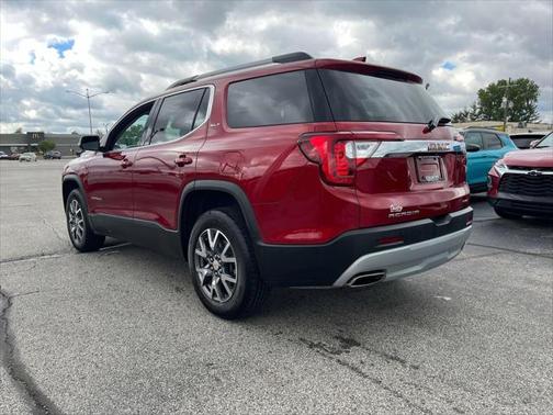 2023 GMC Acadia AWD SLT