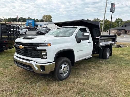 2025 Chevrolet Silverado 3500 WT