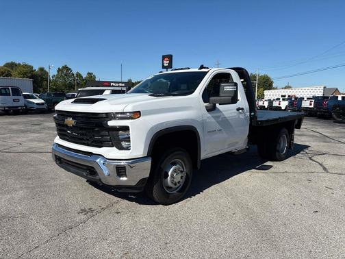 2025 Chevrolet Silverado 3500 WT