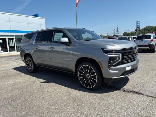 2025 Chevrolet Suburban 4WD High Country