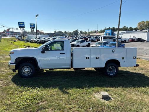 2025 Chevrolet Silverado 3500 WT