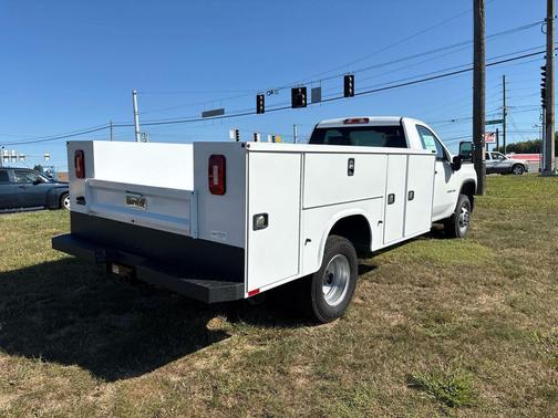 2025 Chevrolet Silverado 3500 WT