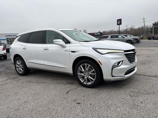 2023 Buick Enclave Essence AWD