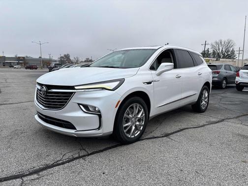 2023 Buick Enclave Essence AWD