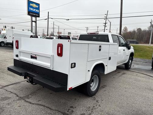 2025 Chevrolet Silverado 3500 WT