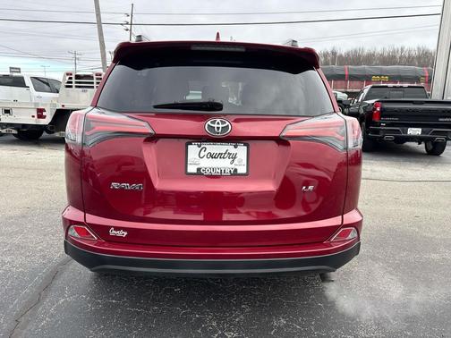 2018 Toyota RAV4 LE