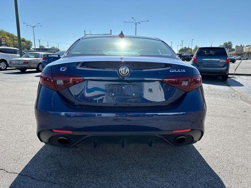 2018 Alfa Romeo Giulia Base