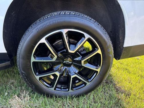 2022 Chevrolet Suburban RST