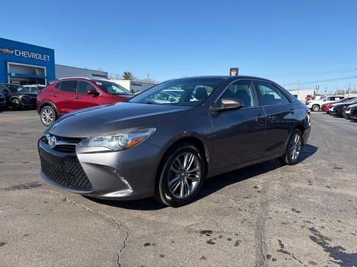 2017 Toyota Camry SE