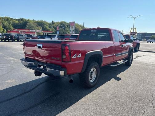 2005 Chevrolet Silverado 2500 LS H/D Extended Cab