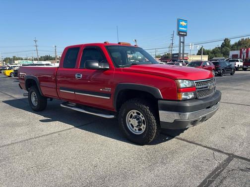 2005 Chevrolet Silverado 2500 LS H/D Extended Cab