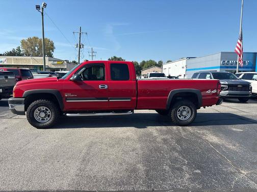 2005 Chevrolet Silverado 2500 LS H/D Extended Cab