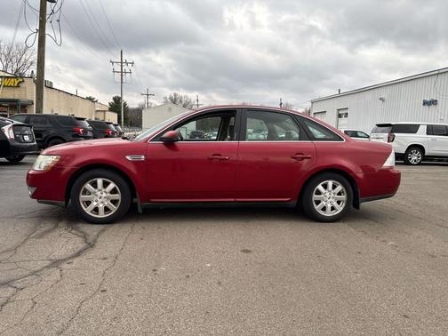 2009 Ford Taurus SE