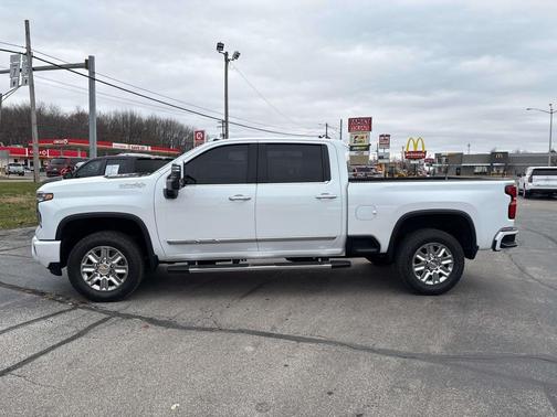 2025 Chevrolet Silverado 2500 High Country