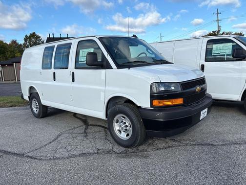 2025 Chevrolet Express 2500 RWD 2500 Regular Wheelbase WT