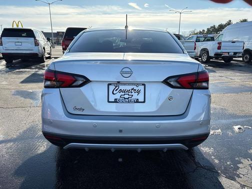 2024 Nissan Versa 1.6 S