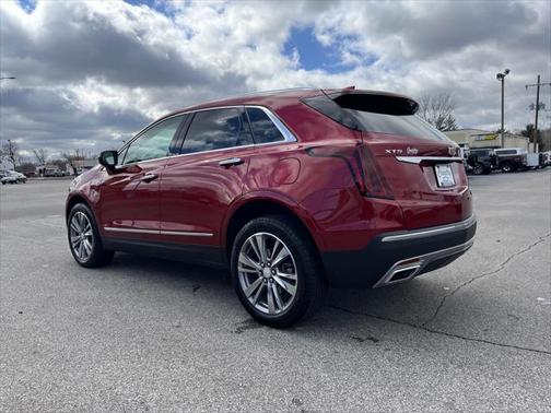 2022 Cadillac XT5 Premium Luxury