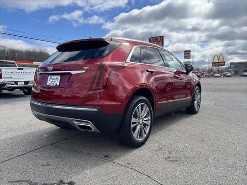 2022 Cadillac XT5 Premium Luxury