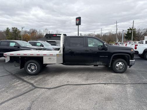 2026 Chevrolet Silverado 3500 LT