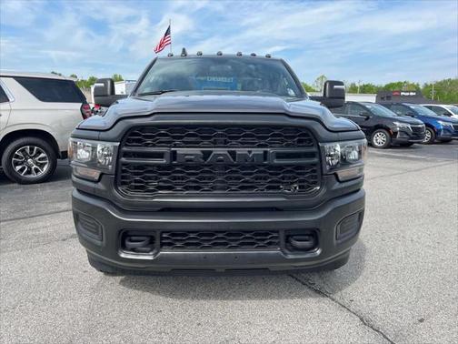 2024 RAM 3500 Tradesman Crew Cab 4x4 8' Box