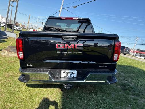 2025 GMC Sierra 1500 SLE