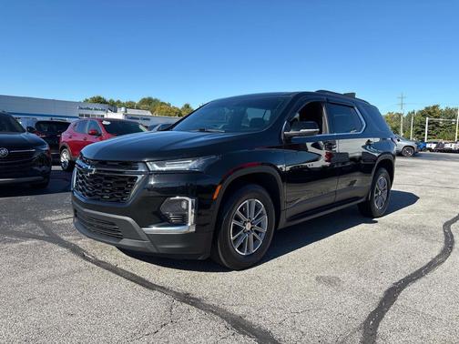2022 Chevrolet Traverse LT Cloth