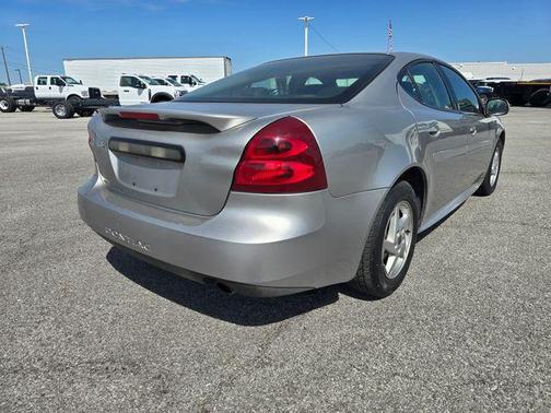 Cool Liquid Silver Metallic 2008 Pontiac Grand Prix Base