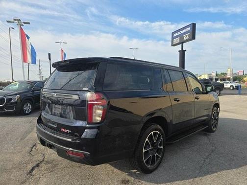 2022 Chevrolet Suburban RST