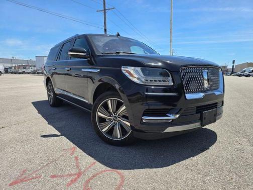 Black Metallic 2019 Lincoln Navigator L Reserve