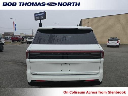 Star White 2026 Lincoln Navigator L Reserve