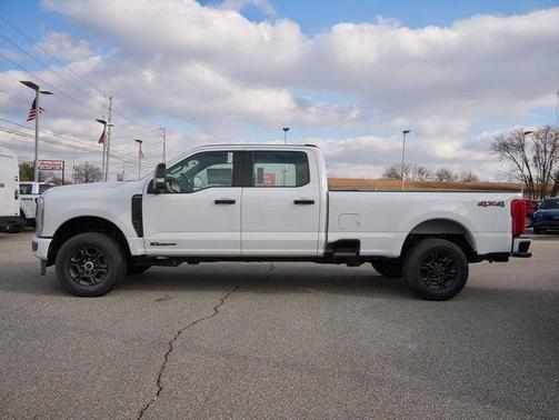 Oxford White 2026 Ford F-350 XL